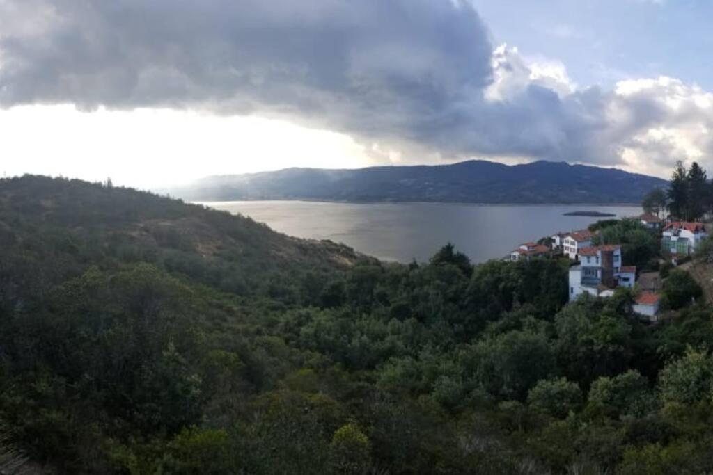 Vista Al Tomine Y Naturaleza *